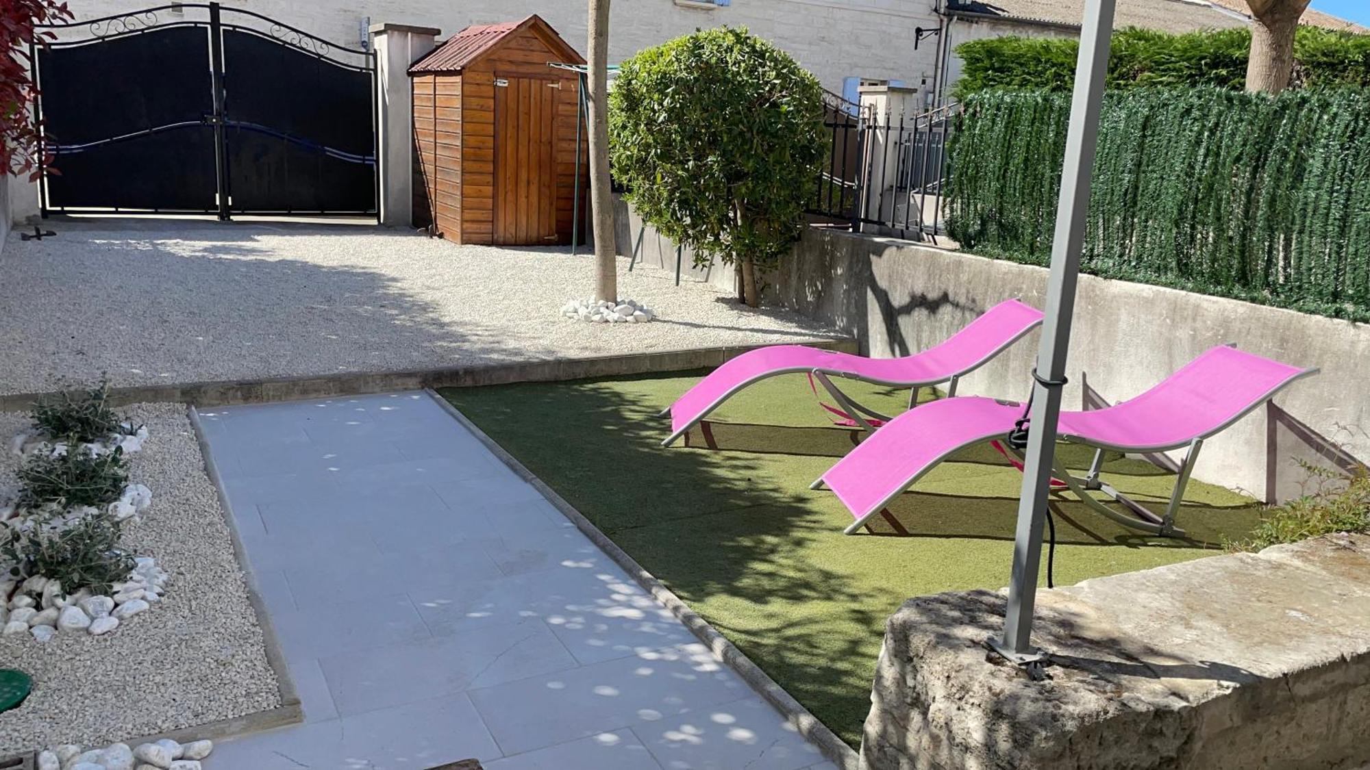 Maison Tendance Avec Jardin, Centre Village, Alpilles, Familles Eyragues Kültér fotó